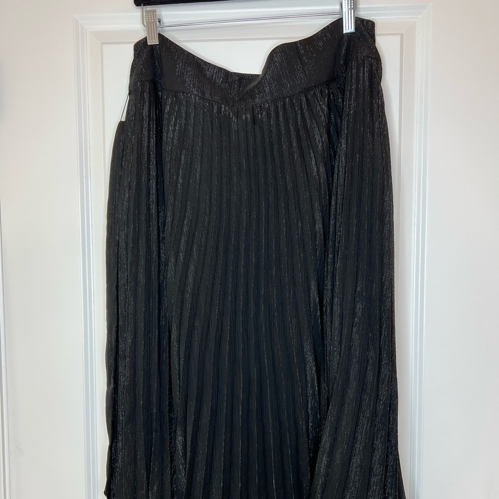 đ
șNew York and company pleated maxi skirt - Picture 6 of 12